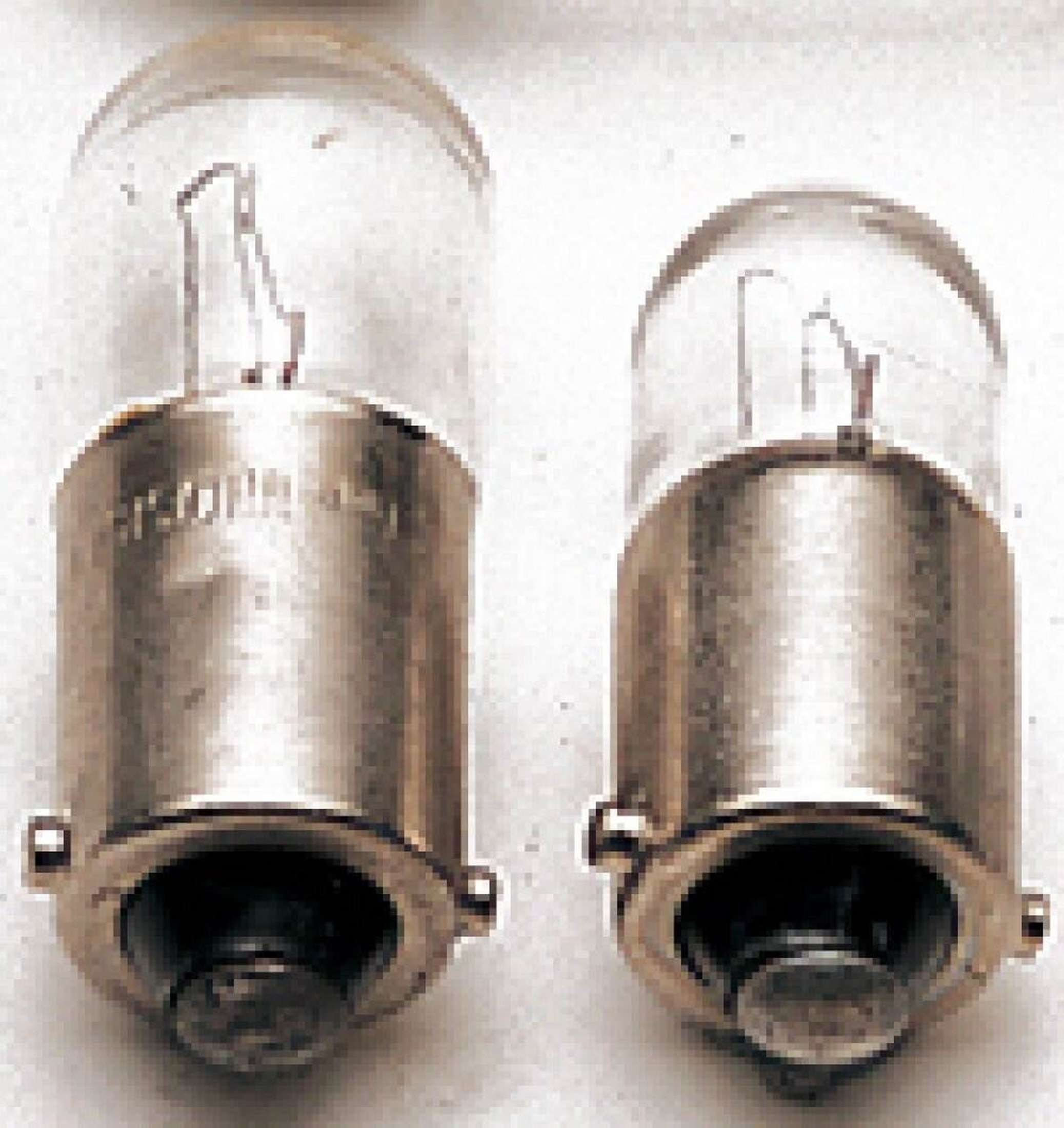 Incandescent lamps with metal base for slot machine-1